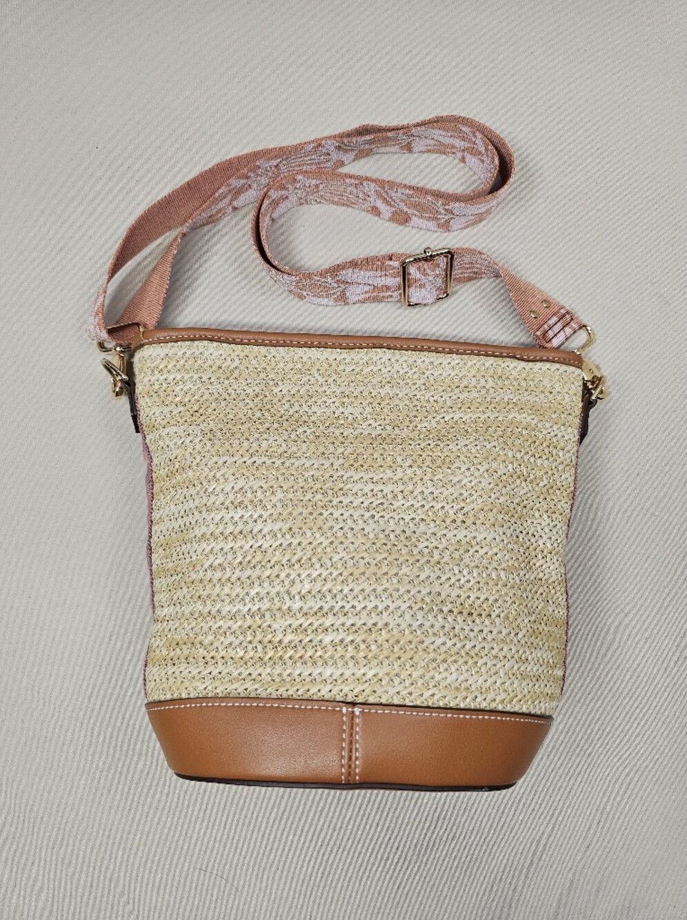 Stella & Dot Straw Raffia Bucket Bag